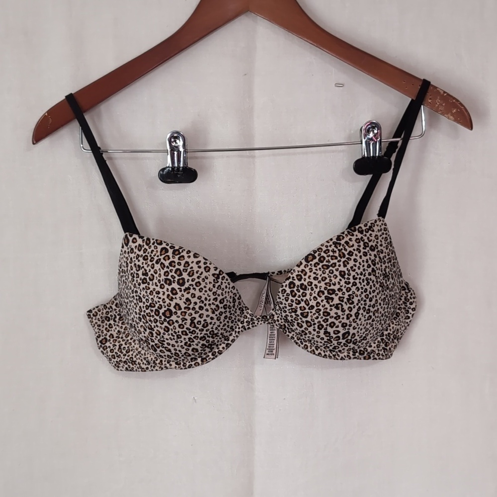 Victoria's Secret Leopard Print Plunge Bra Underwire Pushup Size 34C